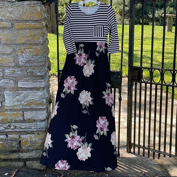 orange creek Dresses & Skirts - Orange Creek // Pink+Black Stripes & Floral Maxi Dress Women’s Size Small